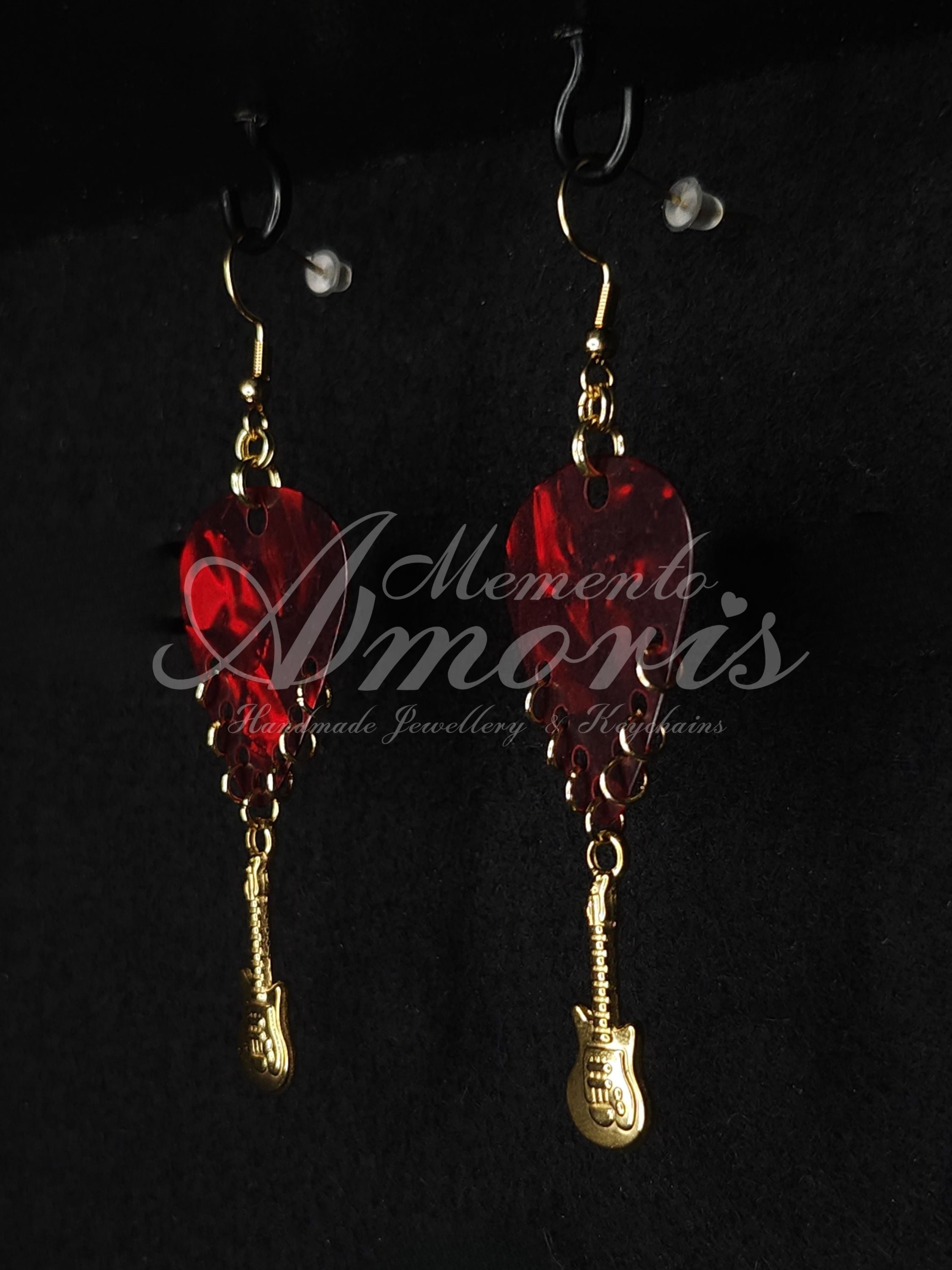 Plectrum Earrings 'Guitar' in red, gold