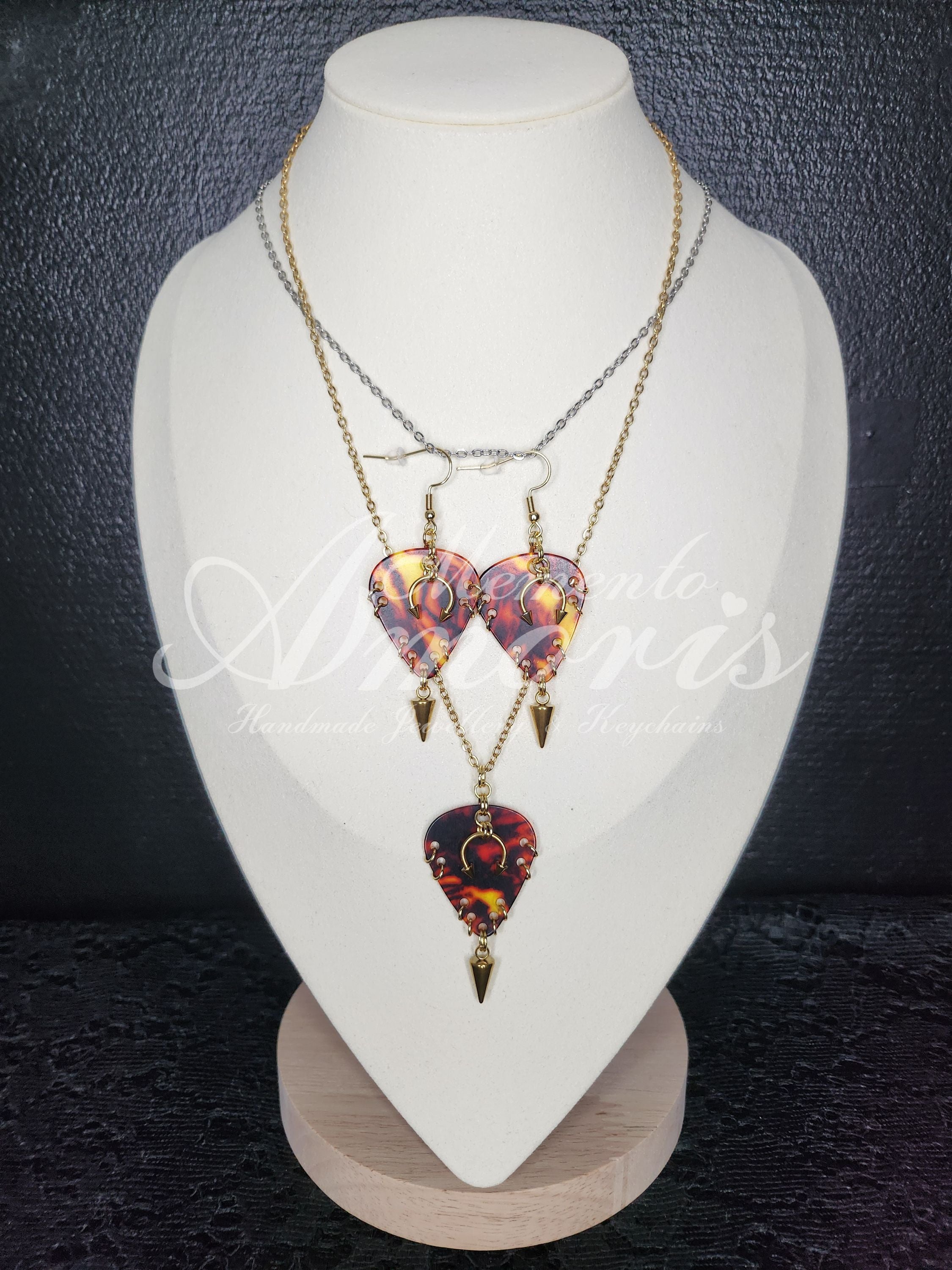 Photosphere Plectrum Set in gold
