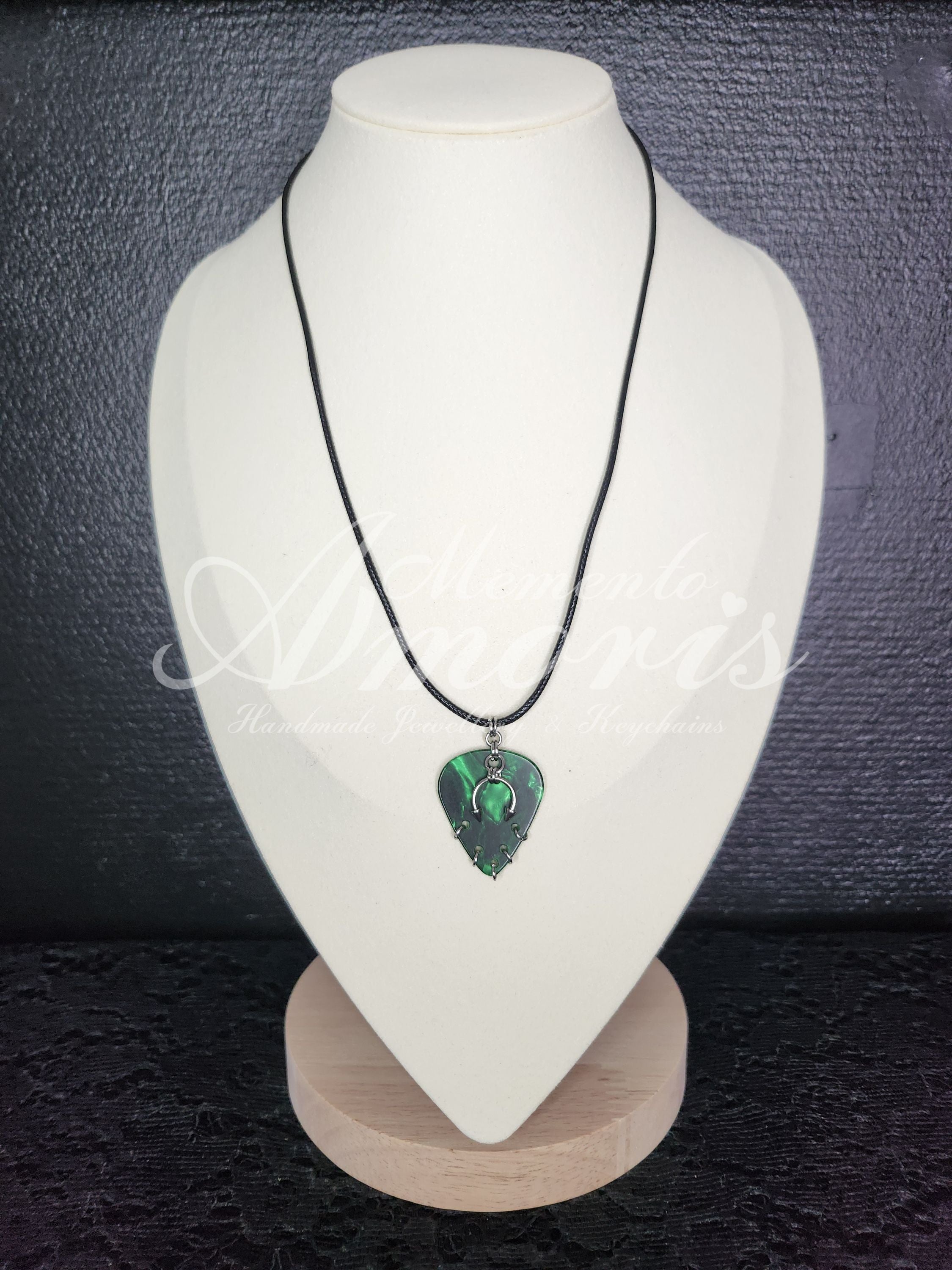 Plectrum Necklace 'Pierced x5' in green, silver