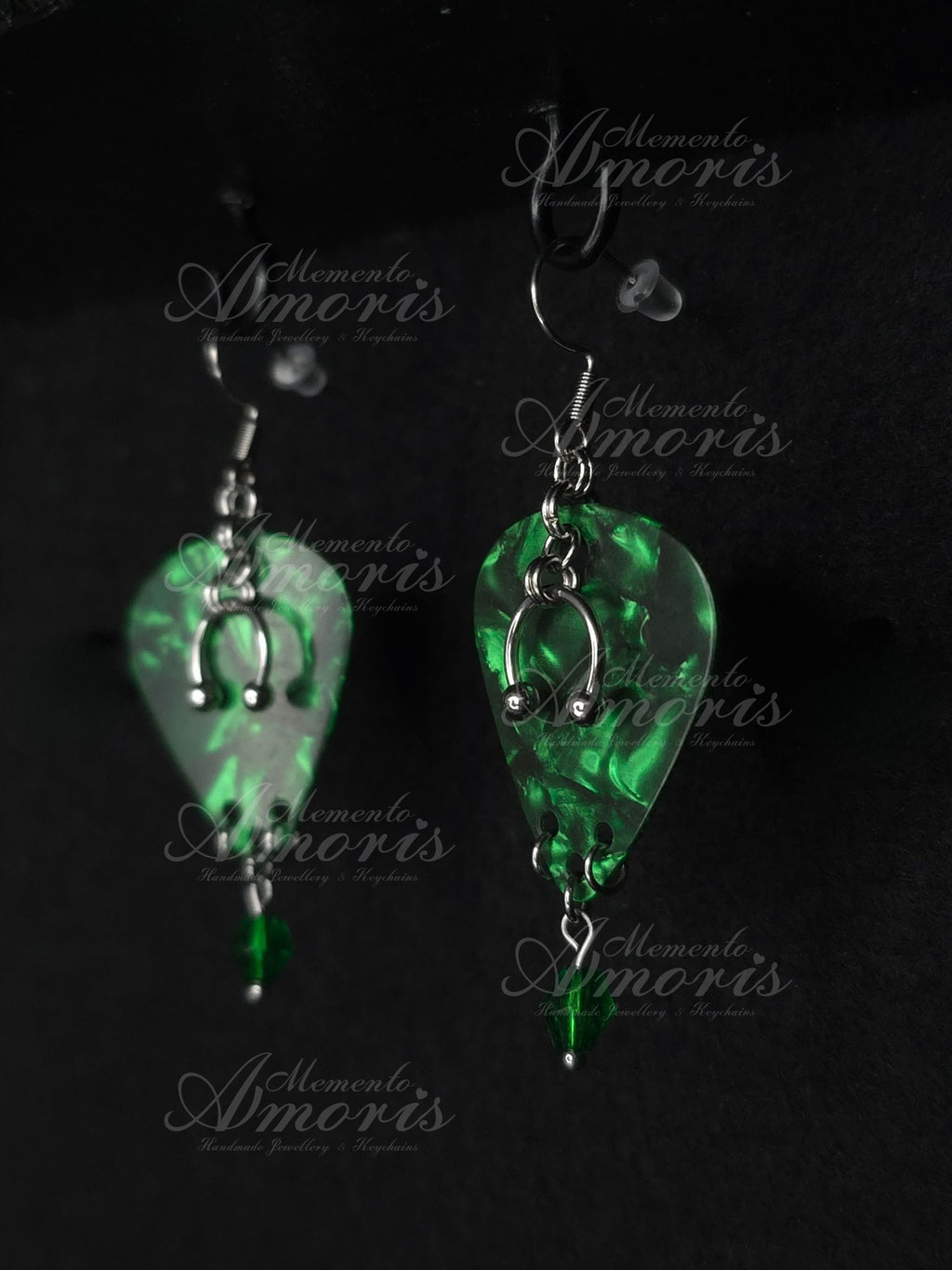 Plectrum Earrings 'Enchanted' in green, silver