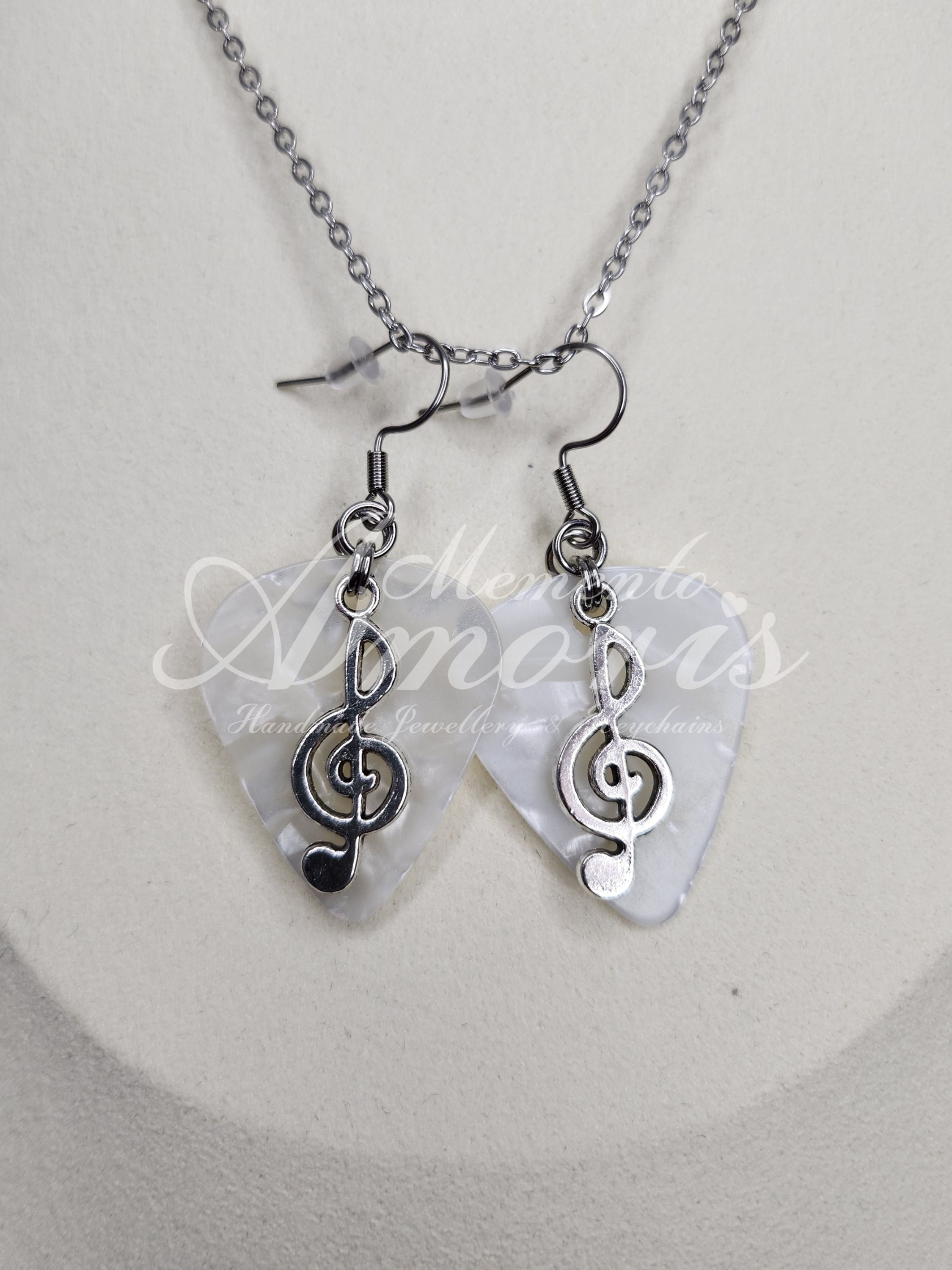 Plectrum Earrings 'Music Clef' in white, silver